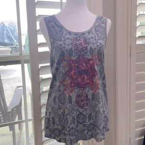 Womens Sahalie tee no flaws no fading. Perfect condition. S